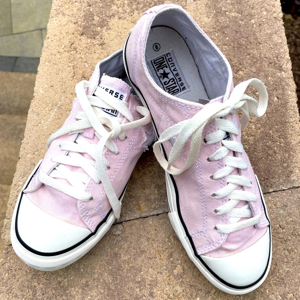 Women’s One Star Converse size 9